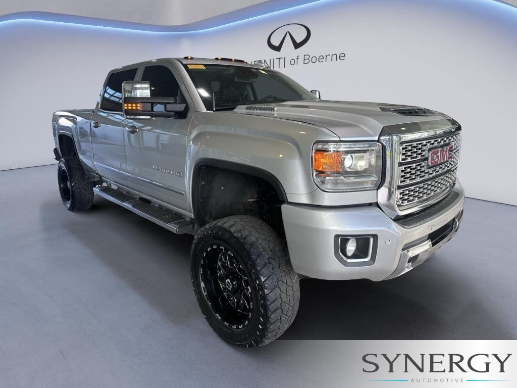 Used 2019 GMC Sierra 3500 Denali w/ Duramax Plus Package AWD/4WD image 3