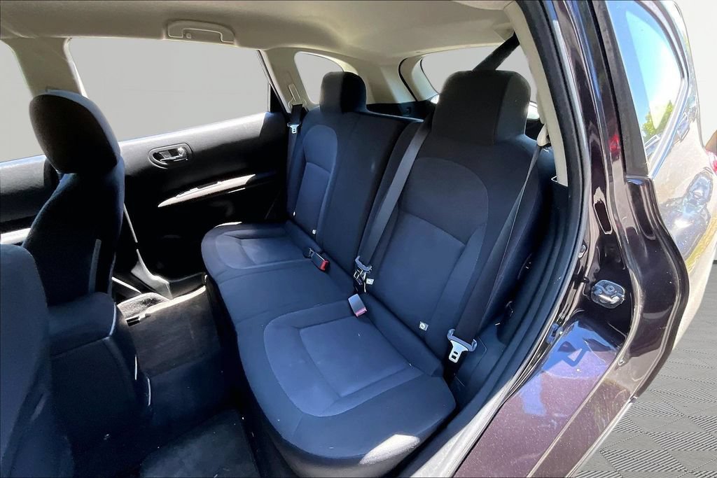 Used 2014 Nissan Rogue S w/ Convenience Package AWD/4WD image 16