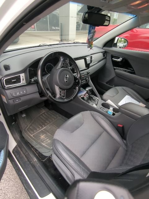 Used 2018 Kia Niro EX FWD image 13