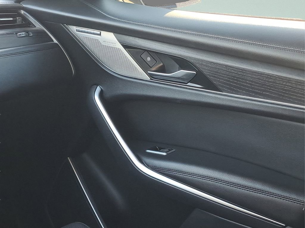 Used 2021 Jaguar F-PACE S image 16