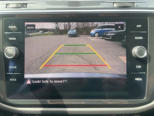 Used 2019 Volkswagen Tiguan SE w/ Panoramic Sunroof Package image 21