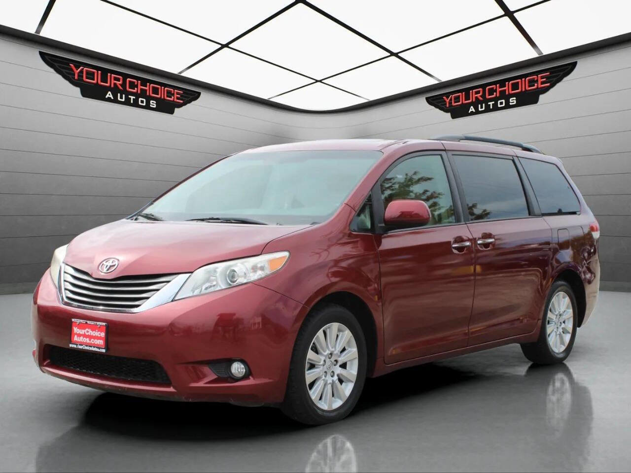 Used 2014 Toyota Sienna XLE