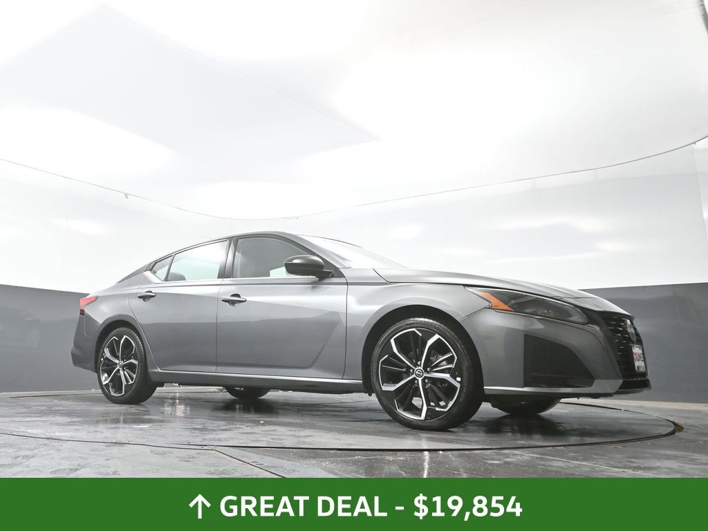 Used 2024 Nissan Altima 2.5 SR image 50
