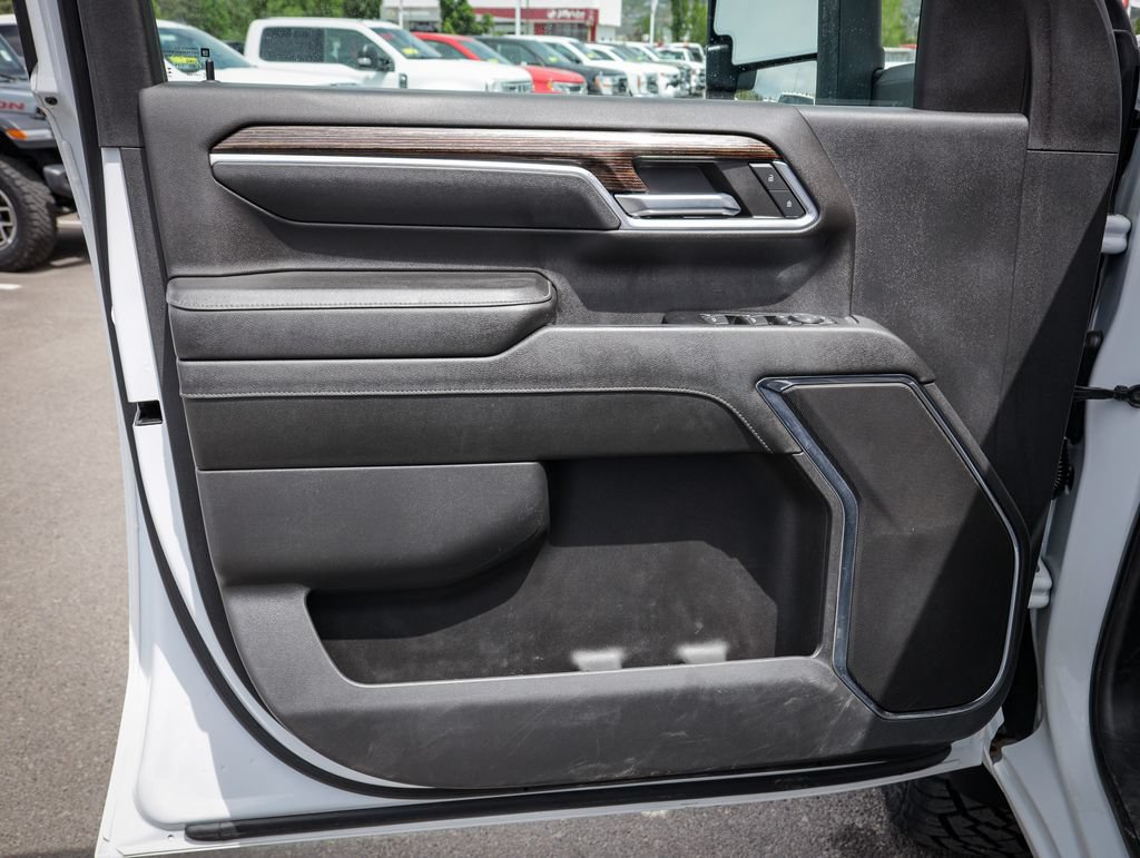 Used 2024 GMC Sierra 3500 SLE w/ SLE Convenience Package AWD/4WD image 15