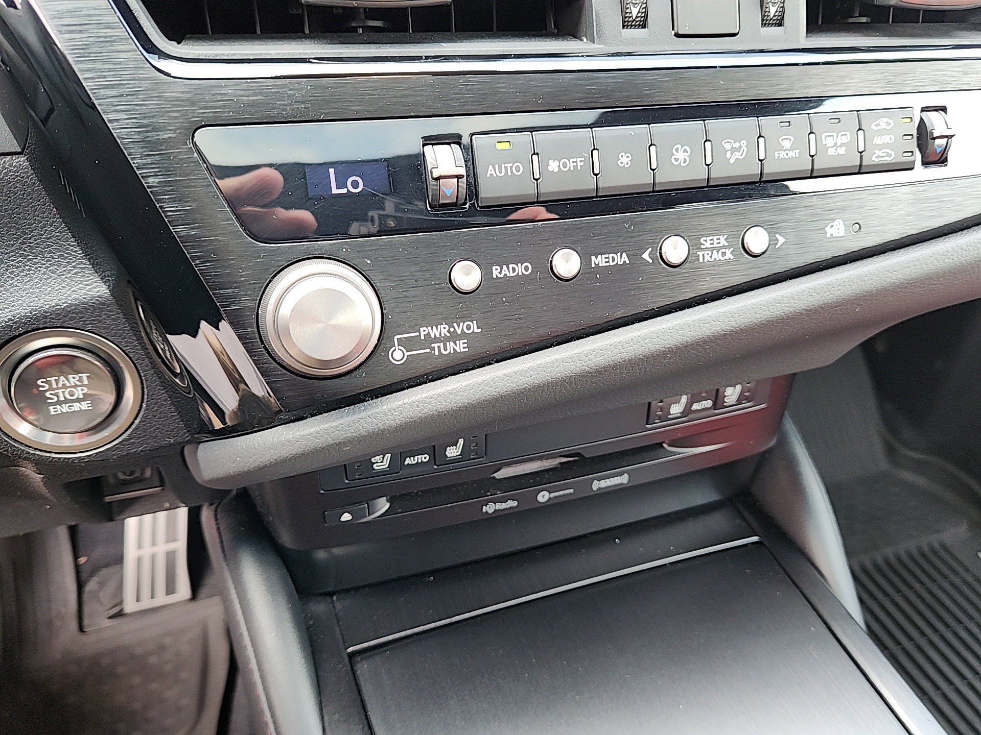 Used 2022 Lexus ES 350 F Sport image 16