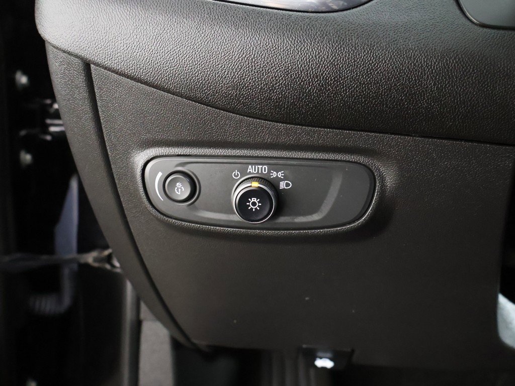 Used 2022 Chevrolet Equinox LT image 39