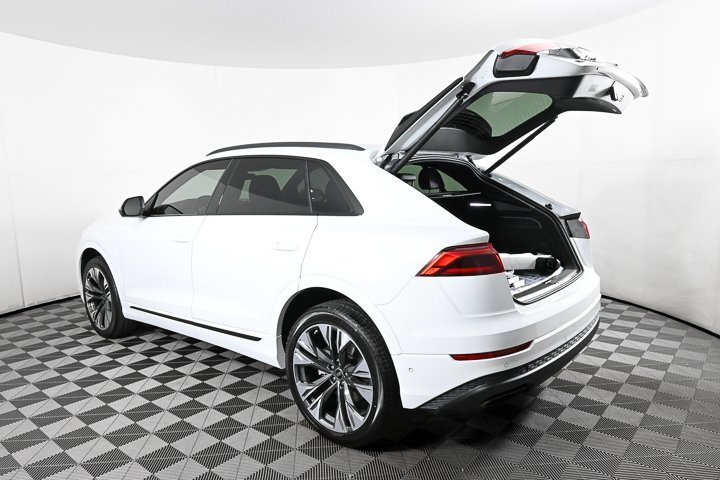 New 2025 Audi Q8 Premium image 26