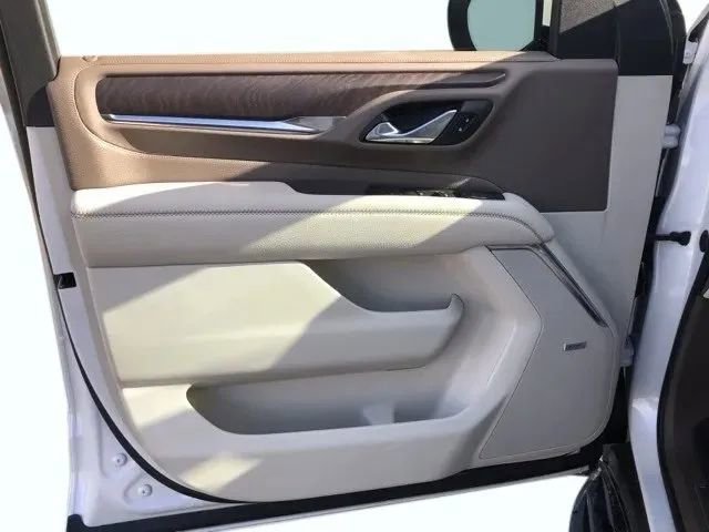 Used 2022 GMC Yukon XL Denali image 10