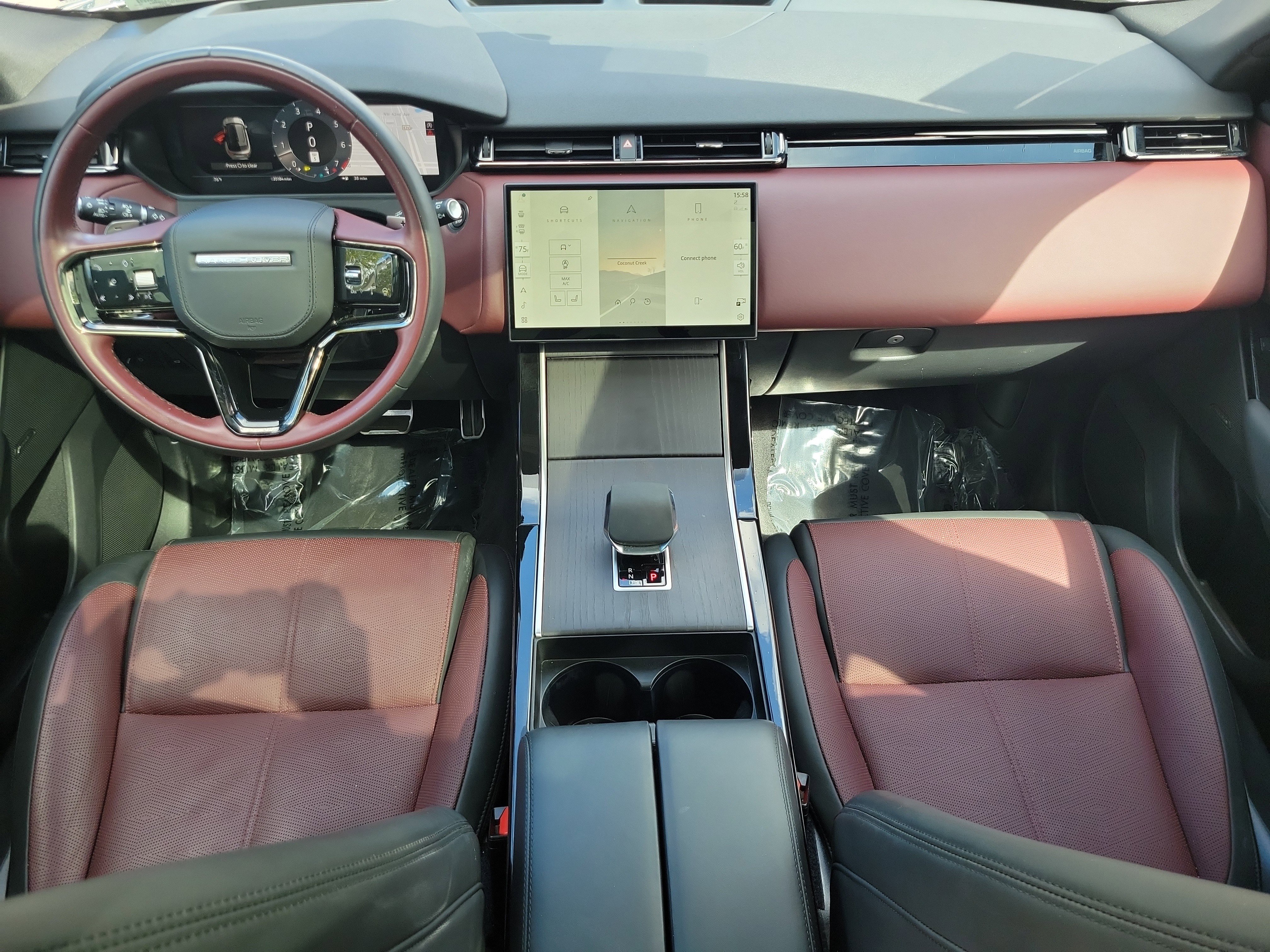 Used 2024 Land Rover Range Rover Velar Dynamic HSE image 14