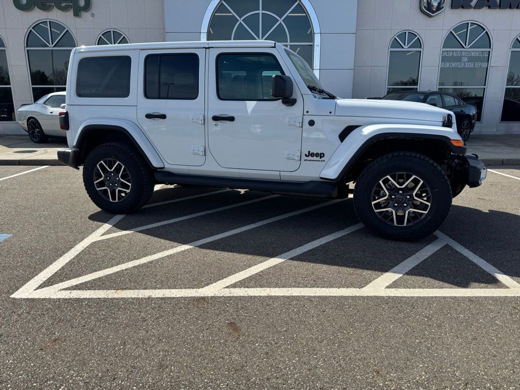 New 2026 Jeep Wrangler Unlimited Sahara AWD/4WD image 2