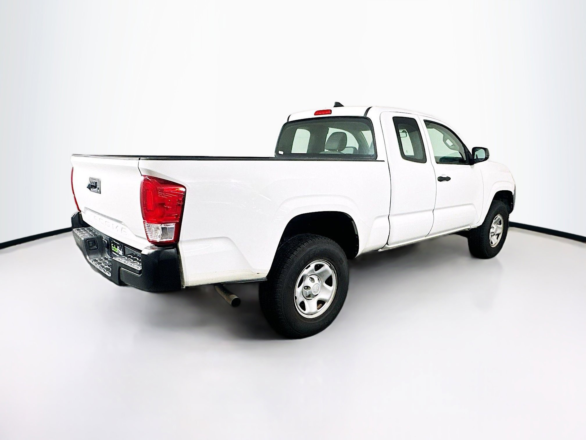 Used 2016 Toyota Tacoma SR RWD image 9