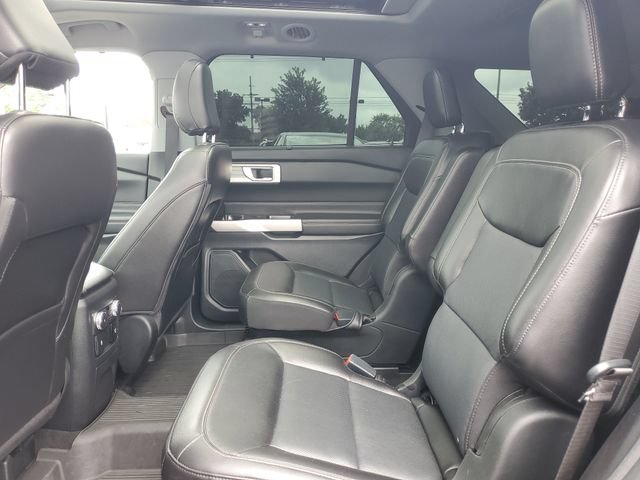 Certified 2022 Ford Explorer Limited w/ Equipment Group 301A AWD/4WD image 33