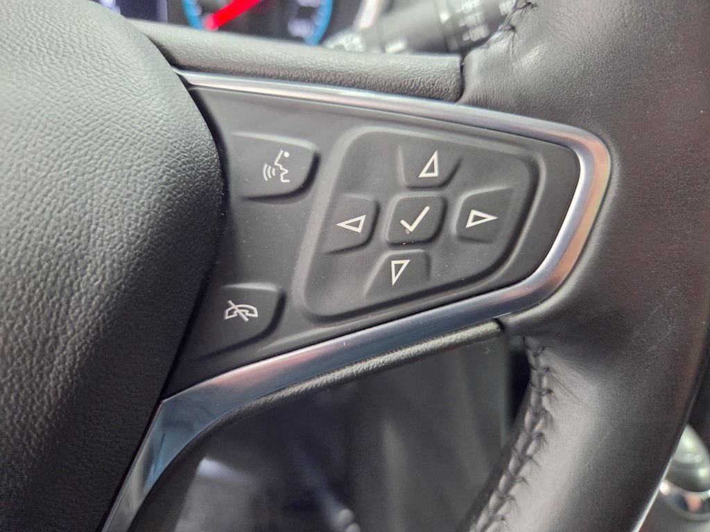Used 2018 Chevrolet Equinox LT AWD/4WD image 32