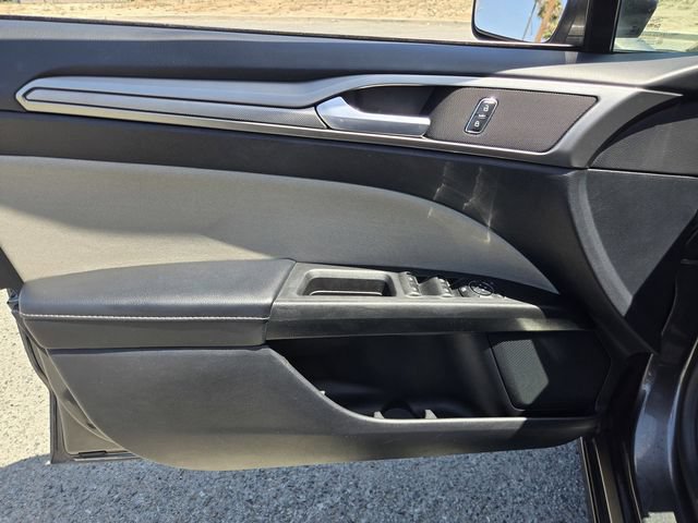 Used 2017 Ford Fusion S FWD image 15