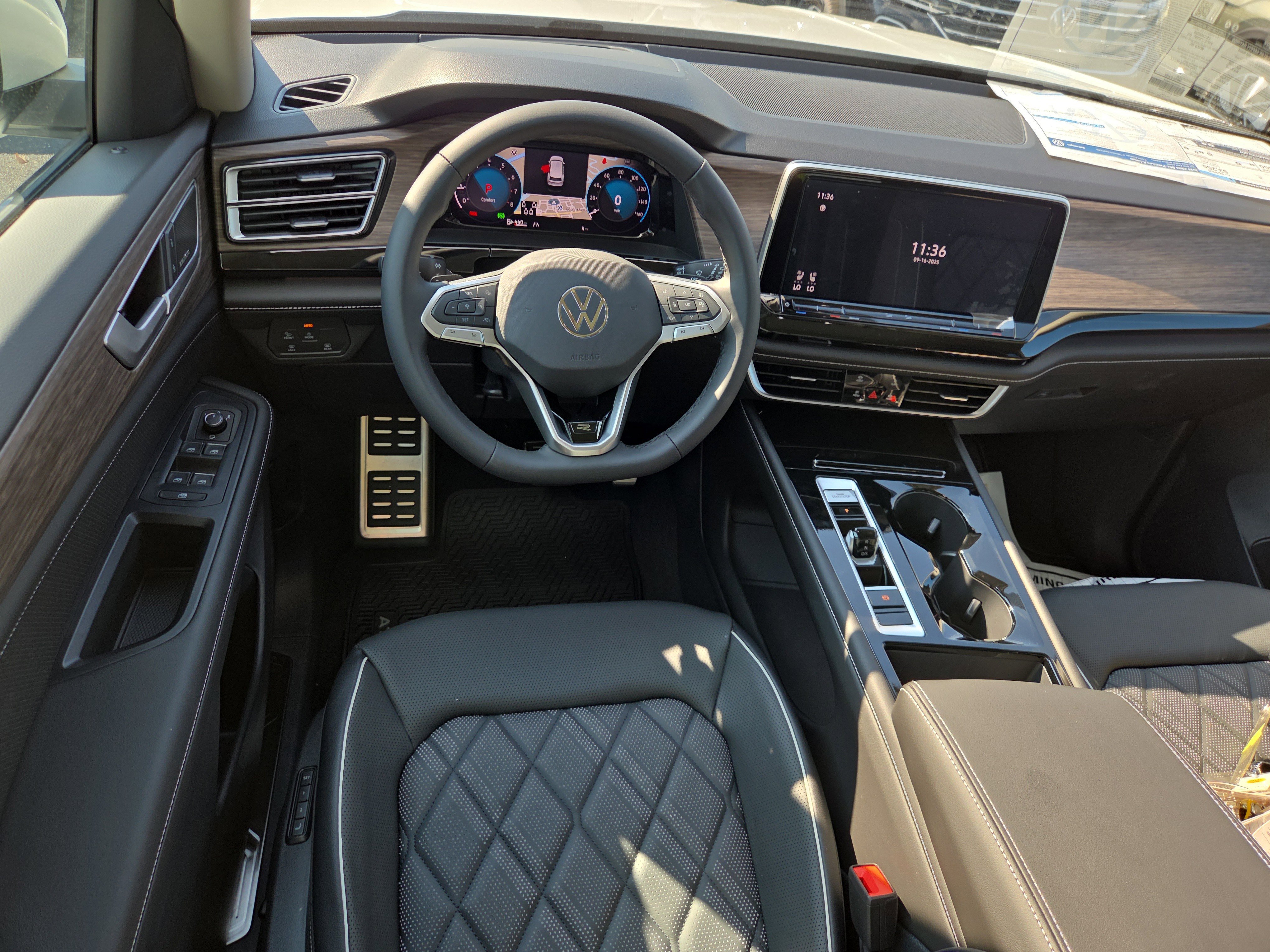 New 2026 Volkswagen Atlas SEL Premium R-Line image 6