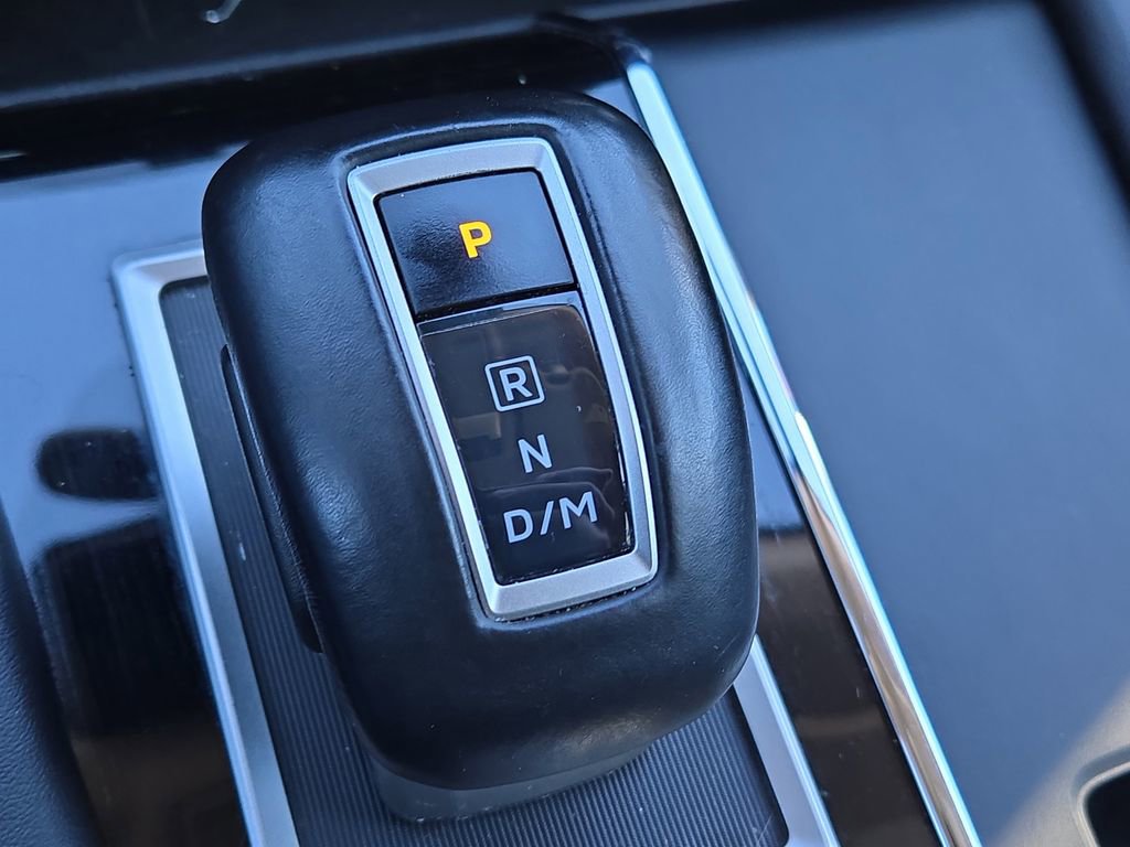 Used 2024 Mitsubishi Outlander SE Black Edition image 23