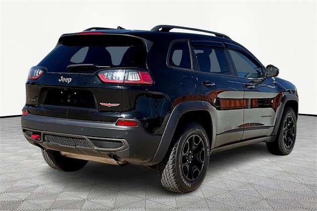Used 2019 Jeep Cherokee Trailhawk image 2