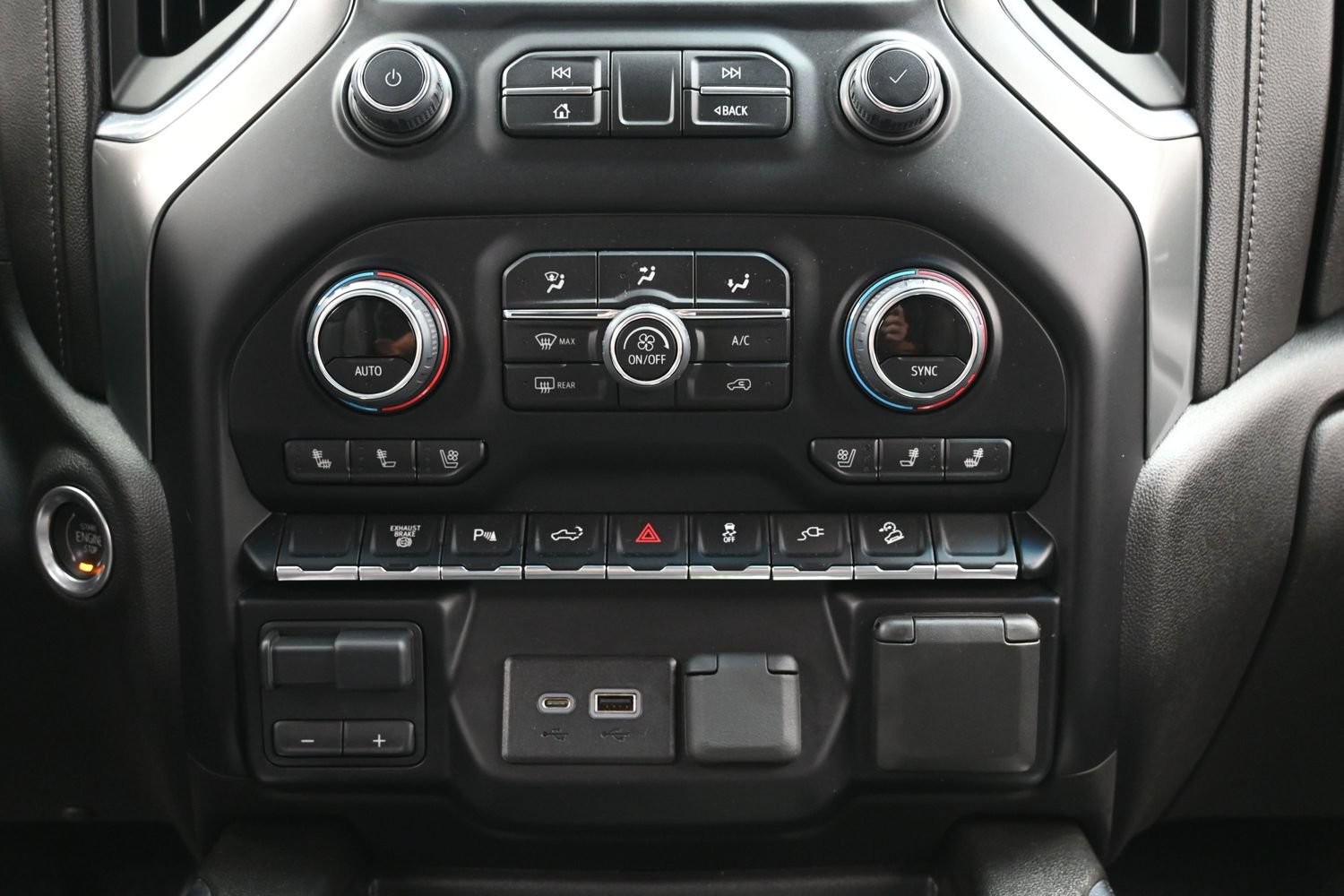 Used 2022 Chevrolet Silverado 2500 LTZ w/ LTZ Texas Edition AWD/4WD image 36