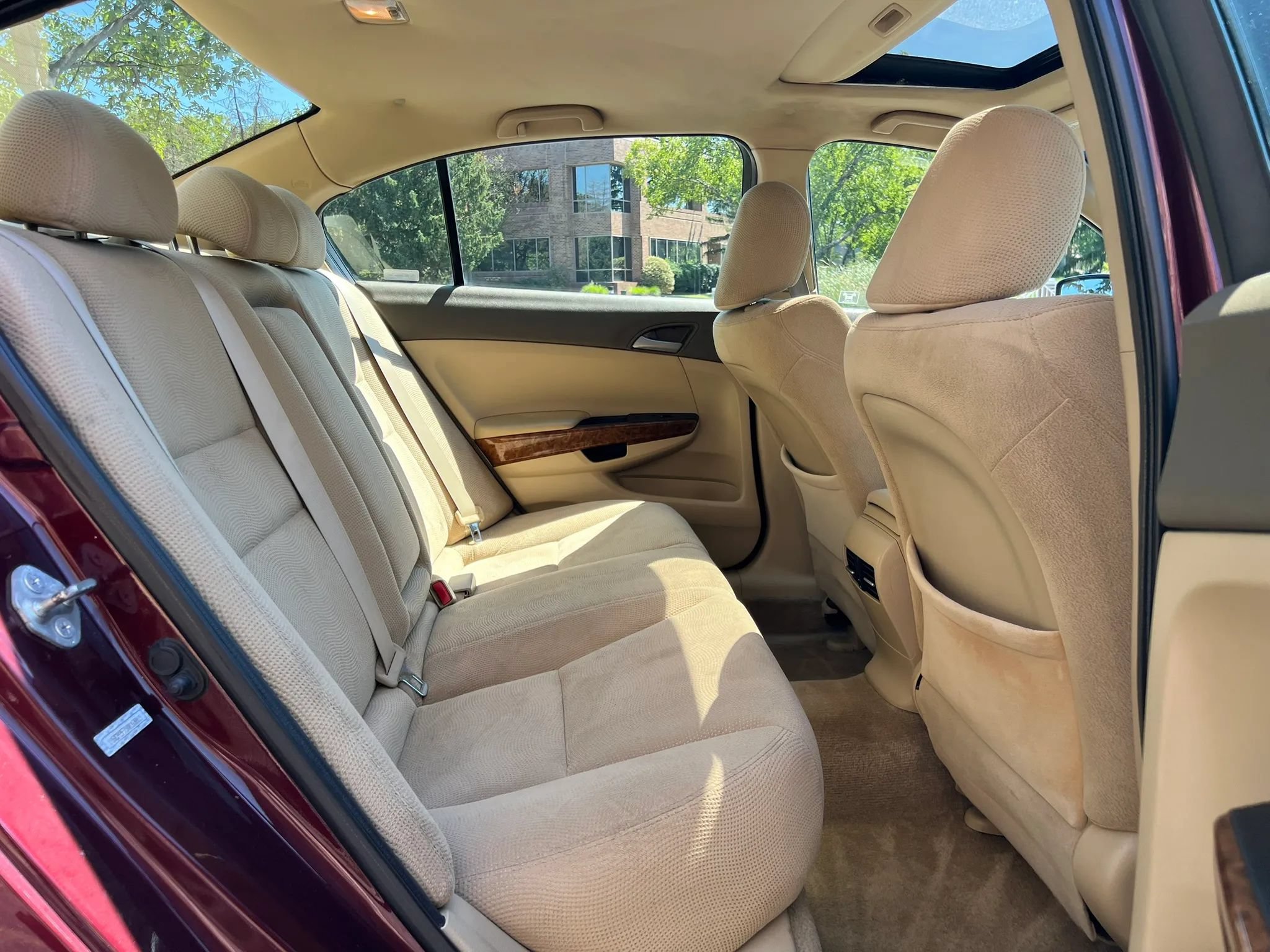 Used 2010 Honda Accord EX image 19