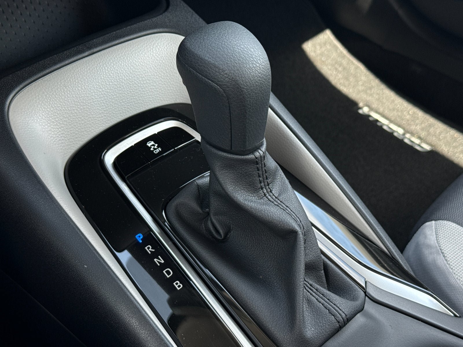 New 2027 Toyota Corolla LE FWD image 21