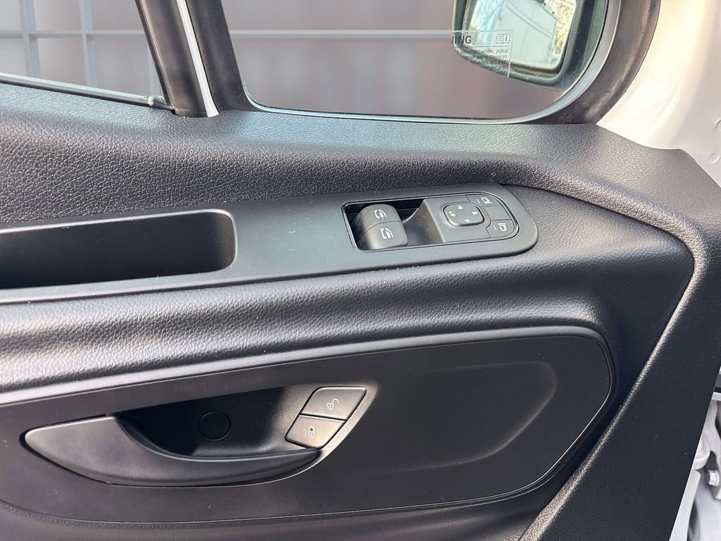 Used 2022 Mercedes-Benz Sprinter 4500 image 17