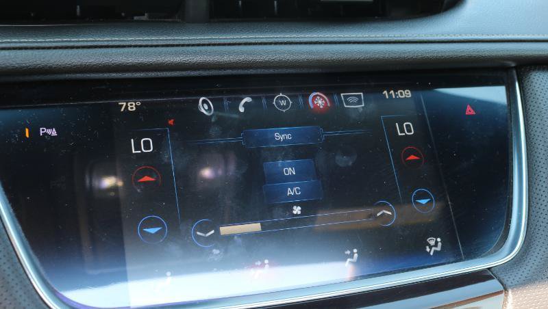 Used 2017 Cadillac XT5 Luxury w/ Driver Awareness Package FWD image 15