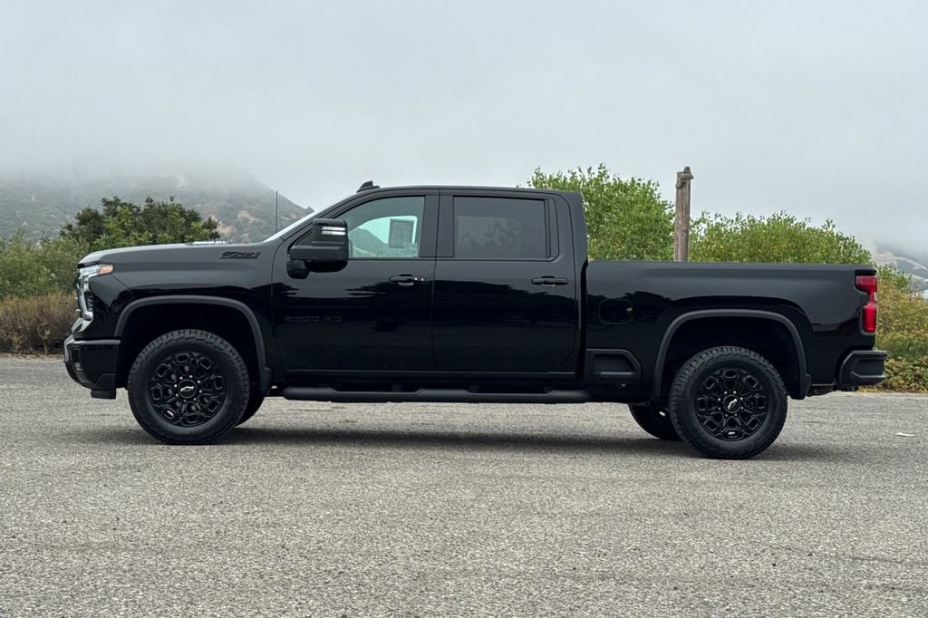 Used 2024 Chevrolet Silverado 2500 LTZ w/ LTZ Plus Package AWD/4WD image 7