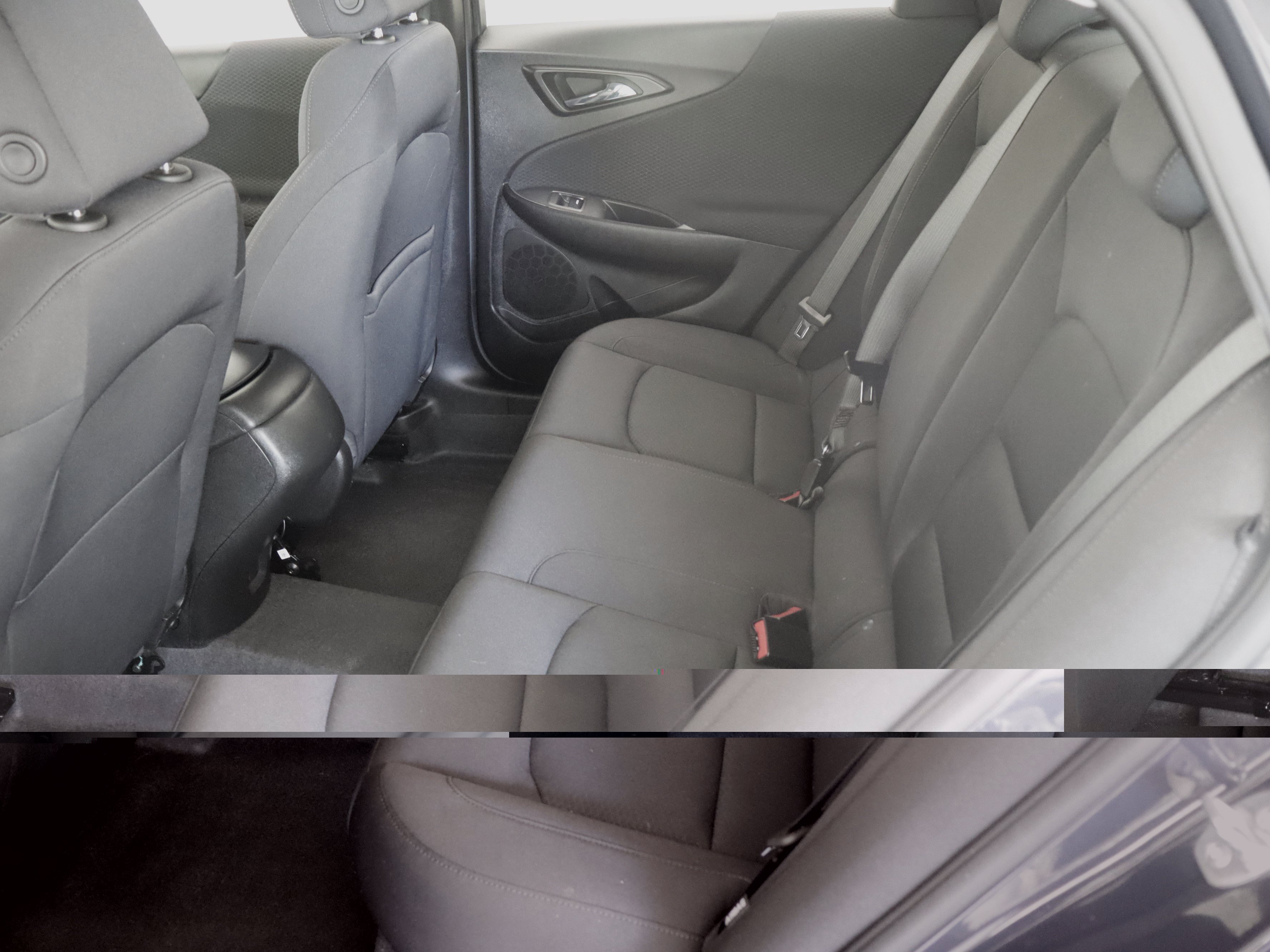 Used 2025 Chevrolet Malibu RS FWD image 8
