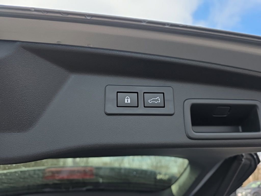 Certified 2026 Subaru Outback Limited AWD/4WD image 16