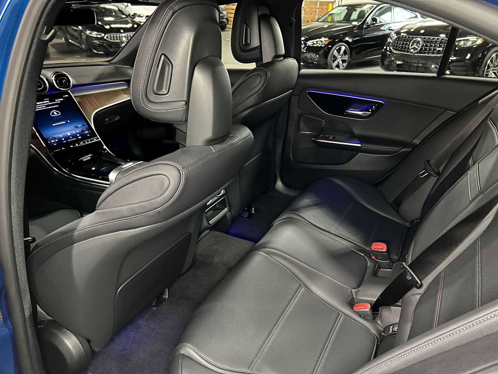 Used 2025 Mercedes-Benz C 300 4MATIC Sedan image 19