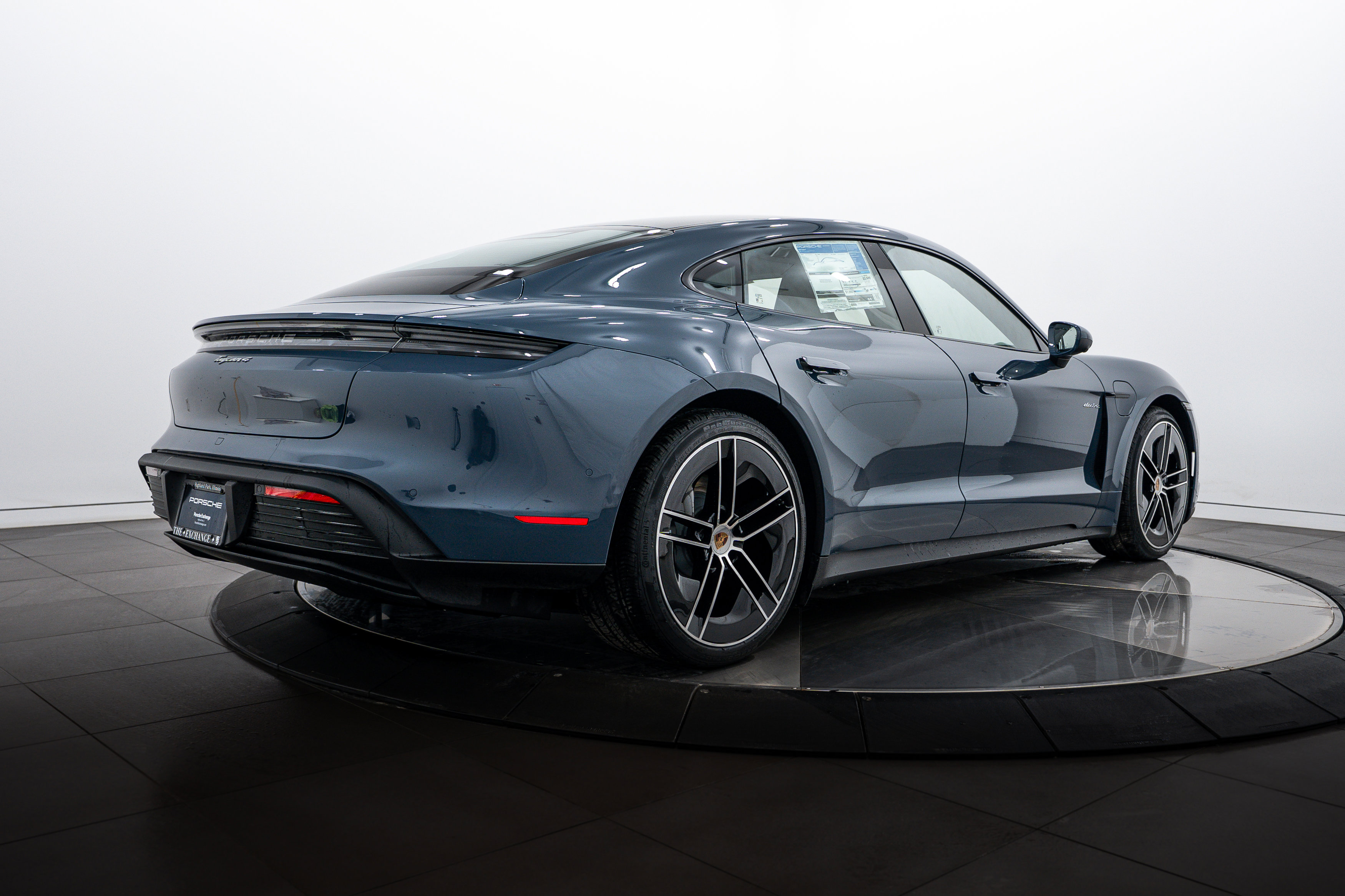 New 2026 Porsche Taycan image 7