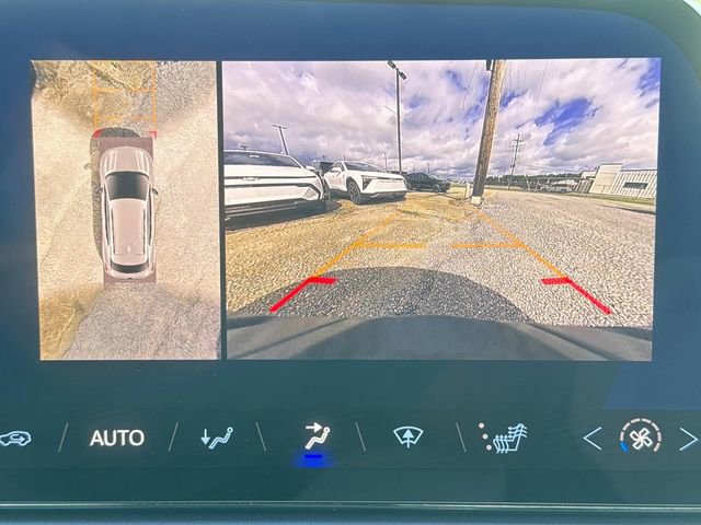 New 2025 Chevrolet Equinox EV LT image 14