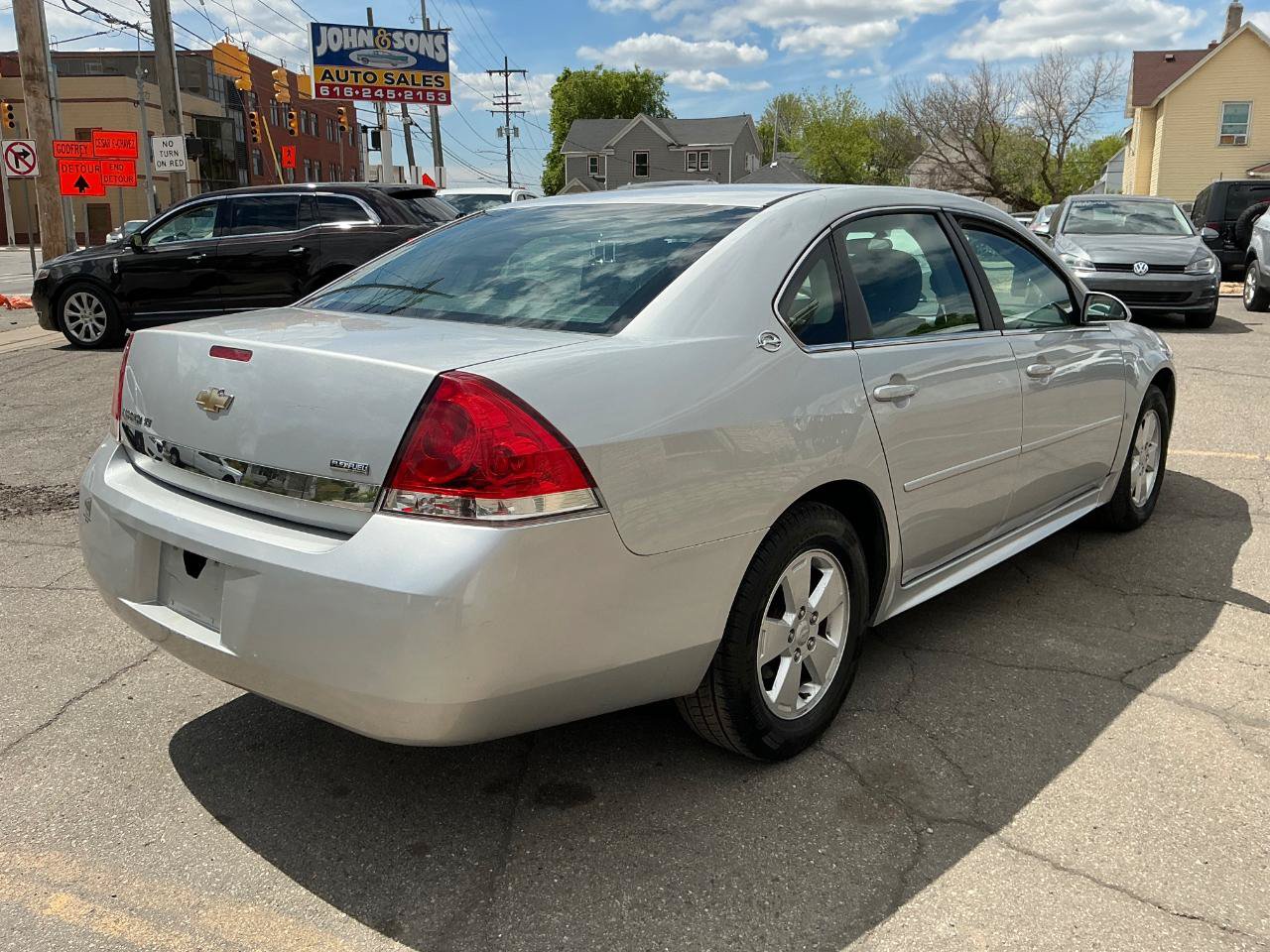 Used 2009 Chevrolet Impala LT FWD image 3