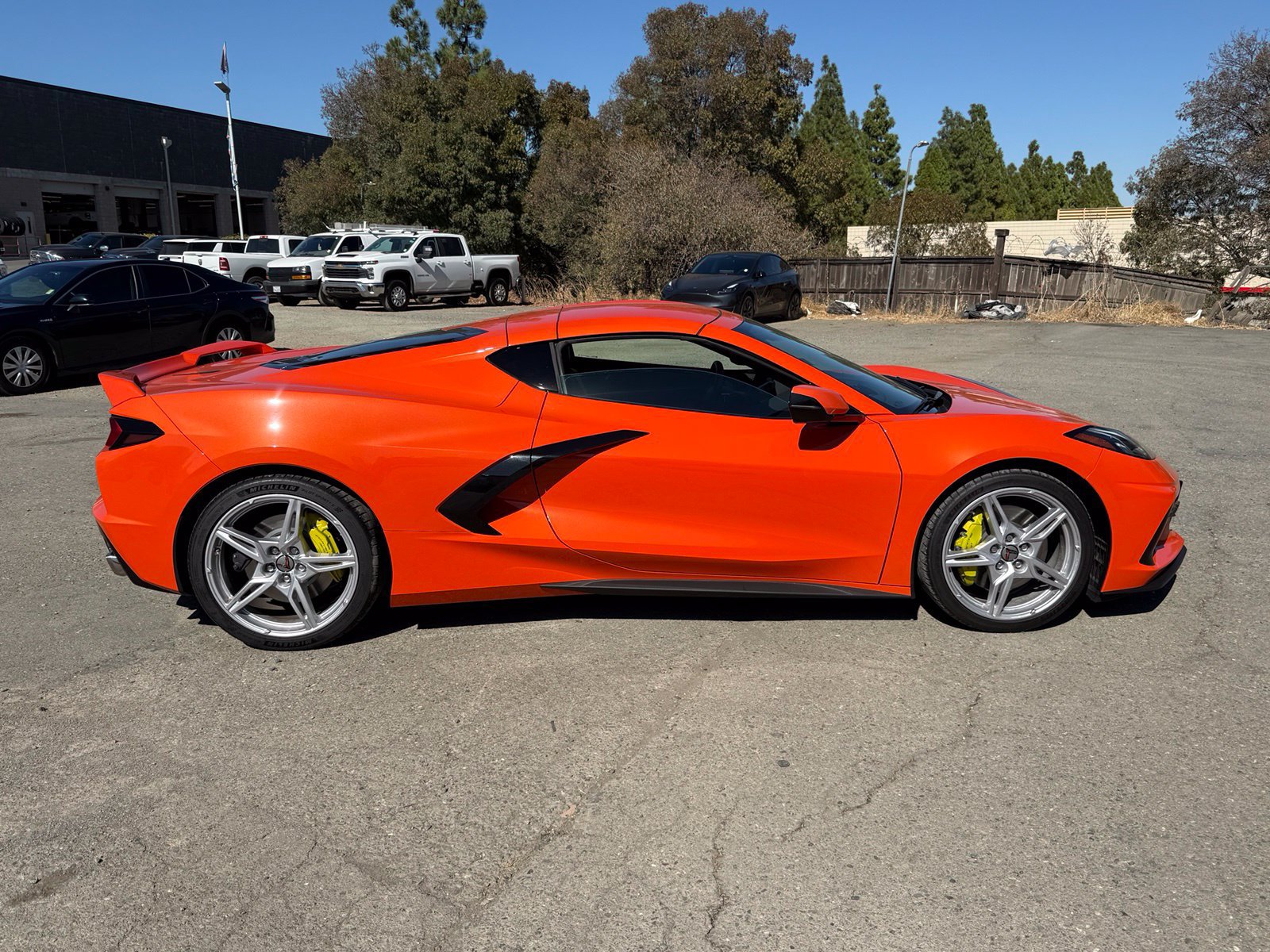 Used 2020 Chevrolet Corvette Stingray Coupe w/ Z51 Performance Package RWD image 8