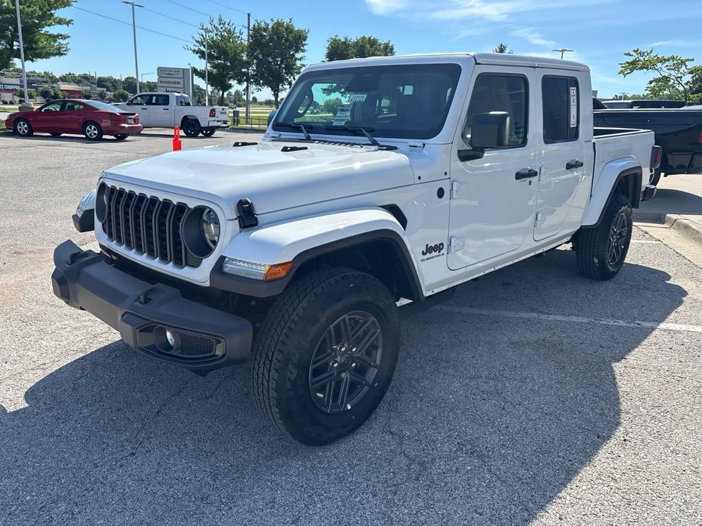 New 2026 Jeep Gladiator Sport AWD/4WD image 12