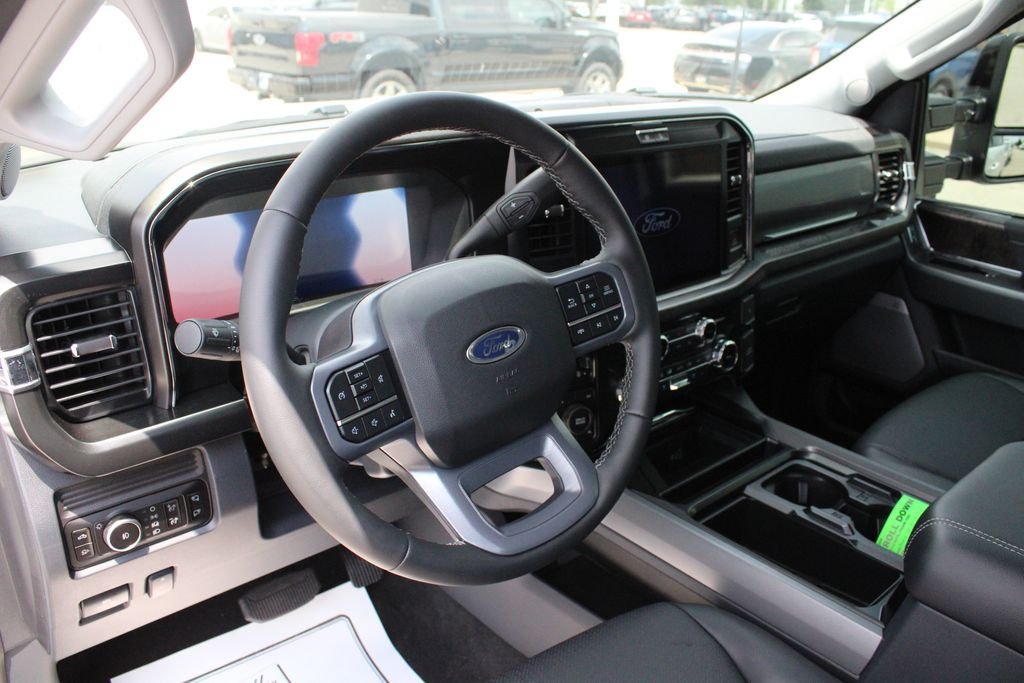 New 2026 Ford F250 Lariat w/ Black Appearance Package AWD/4WD image 2