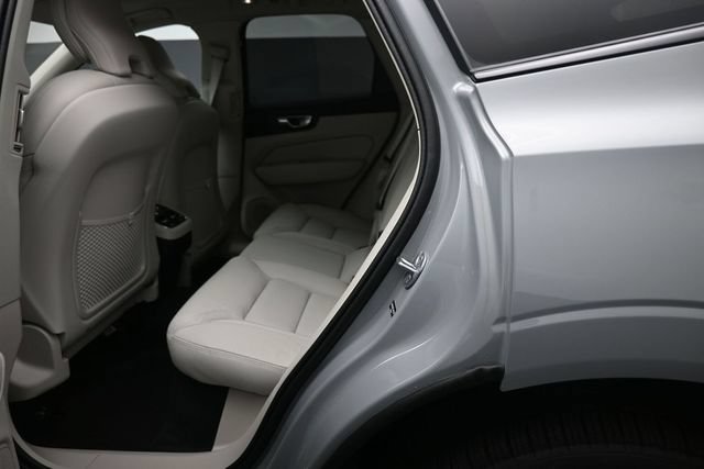 New 2026 Volvo XC60 B5 Ultra w/ Protection Package Premier AWD/4WD image 21