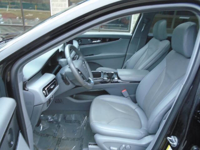 Used 2022 Lincoln Nautilus Reserve w/ Equipment Group 201A image 10