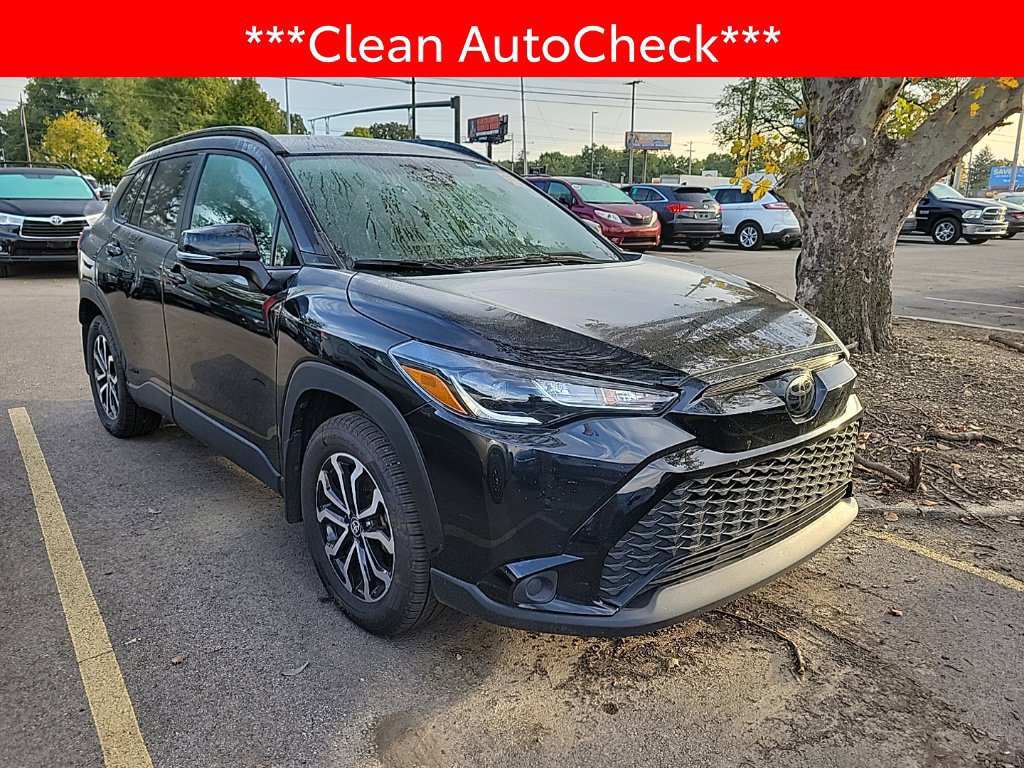 Used 2024 Toyota Corolla Cross AWD Hybrid image 3