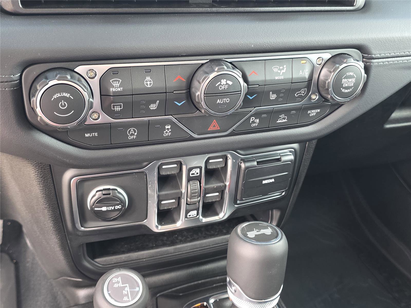 New 2026 Jeep Wrangler Sahara image 18