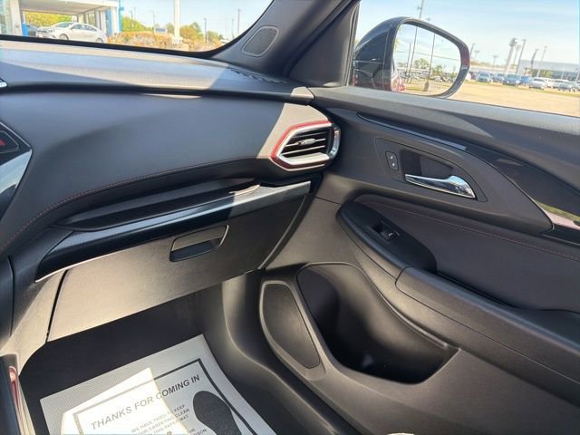 Used 2022 Chevrolet TrailBlazer RS w/ Sun and Liftgate Package image 24