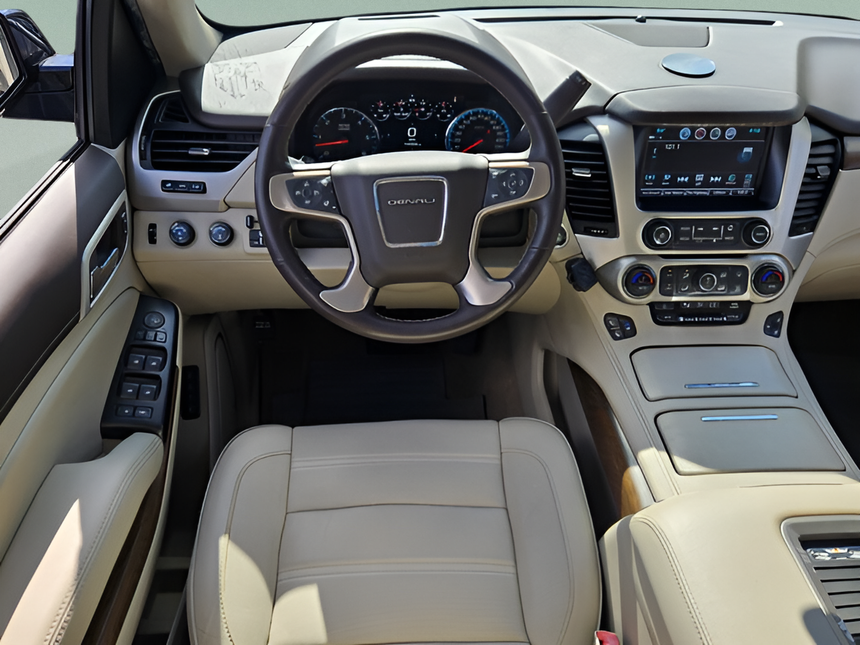 Used 2019 GMC Yukon Denali AWD/4WD image 12