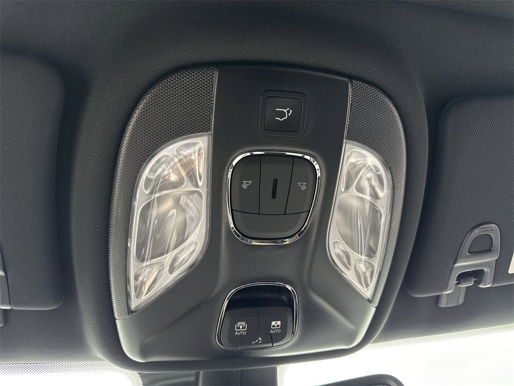 New 2026 Jeep Compass Limited w/ Sun, Sound & Navigation Group image 16