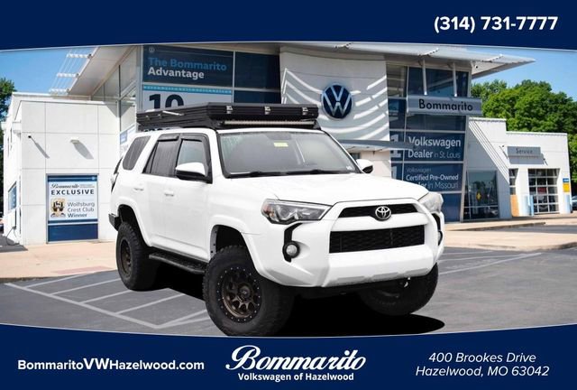 Used 2016 Toyota 4Runner SR5 image 1