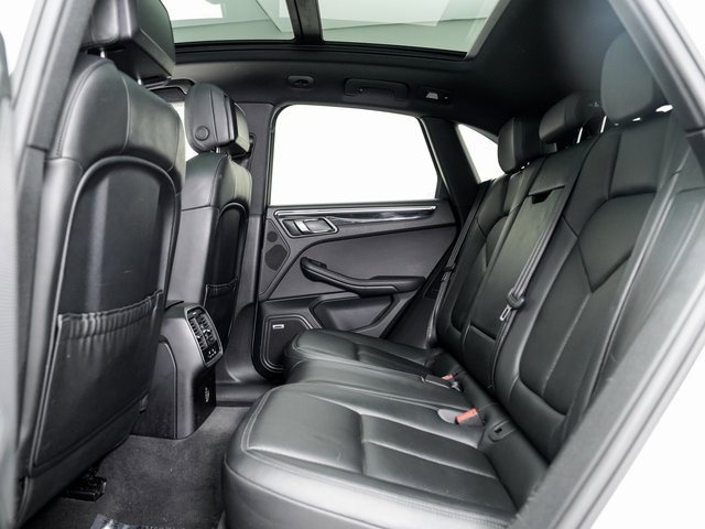 Used 2017 Porsche Macan image 27