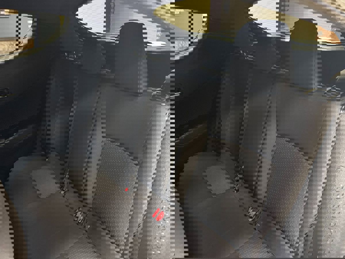 Used 2018 Toyota C-HR XLE image 39