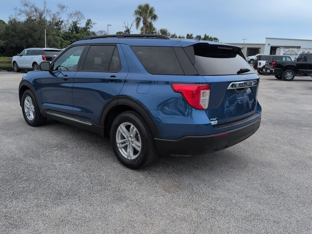 Certified 2022 Ford Explorer XLT image 5