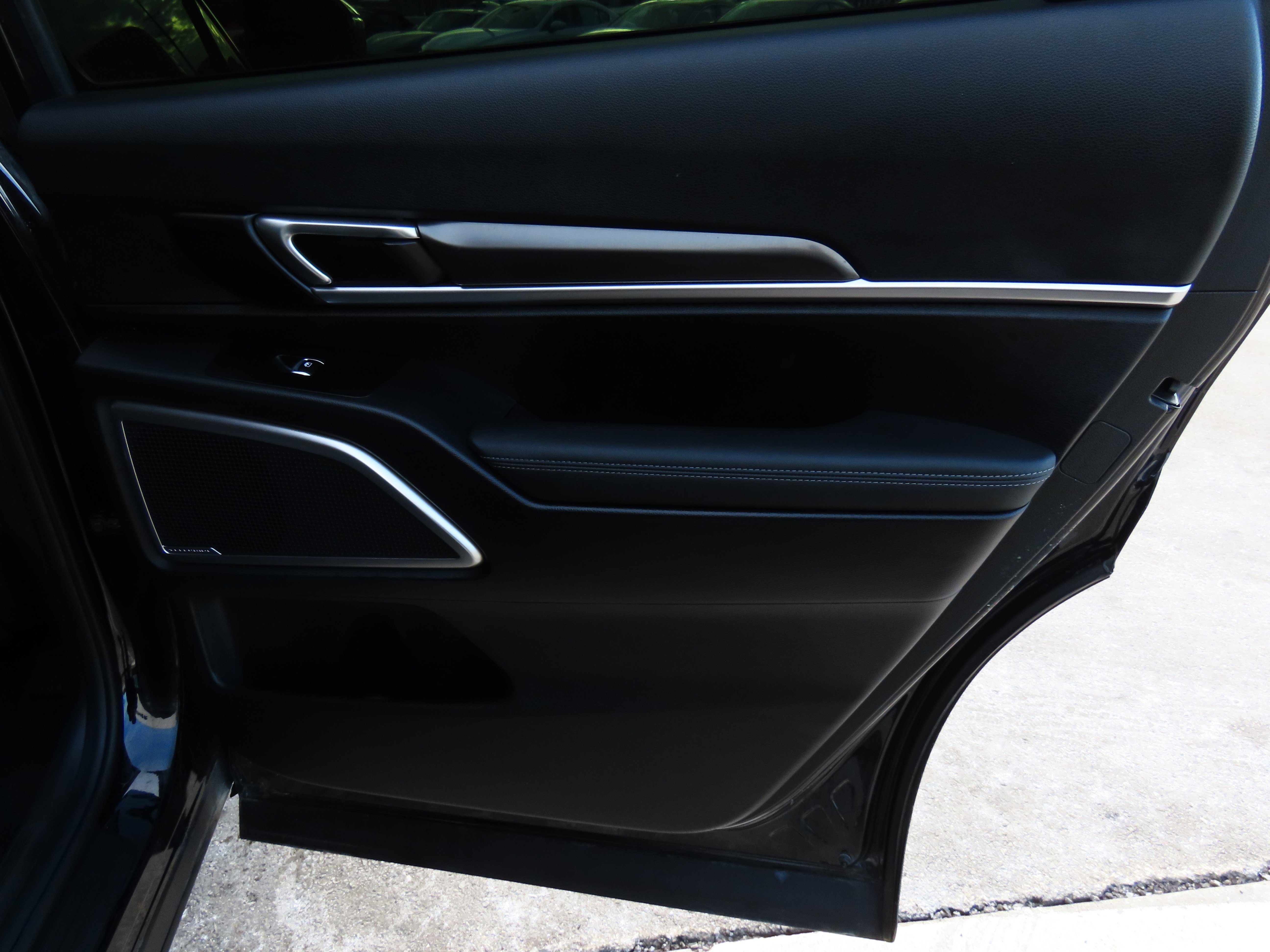 Used 2024 Kia Telluride S w/ S Sunroof Package image 12