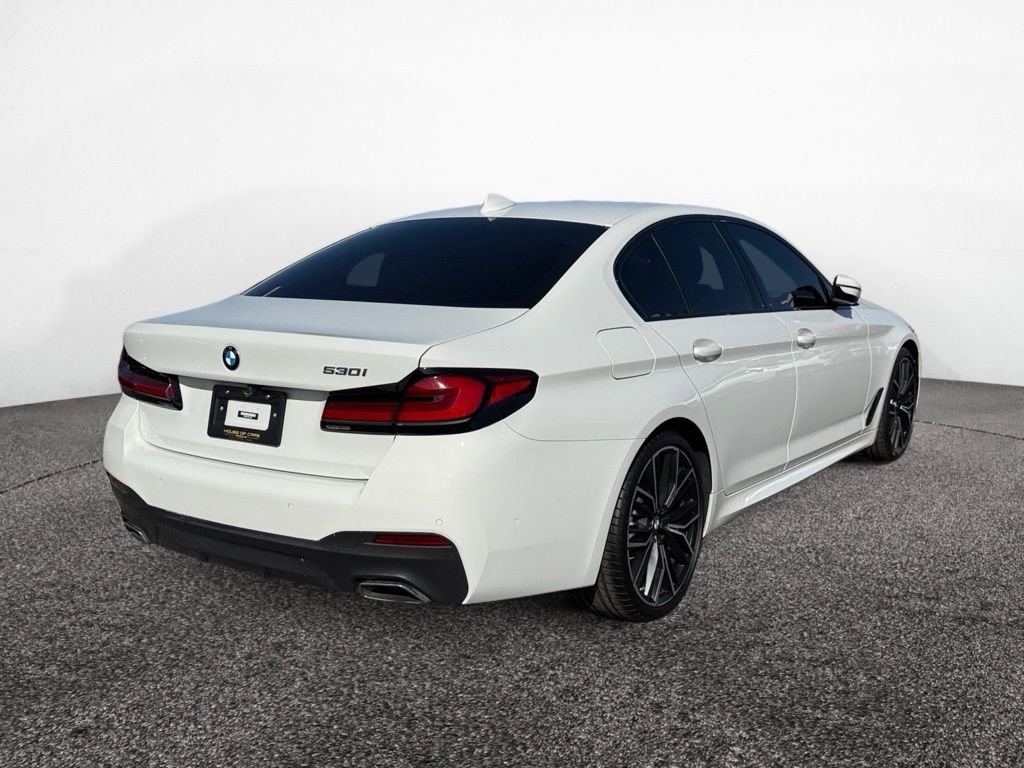Used 2023 BMW 530i w/ M Sport Package RWD image 5