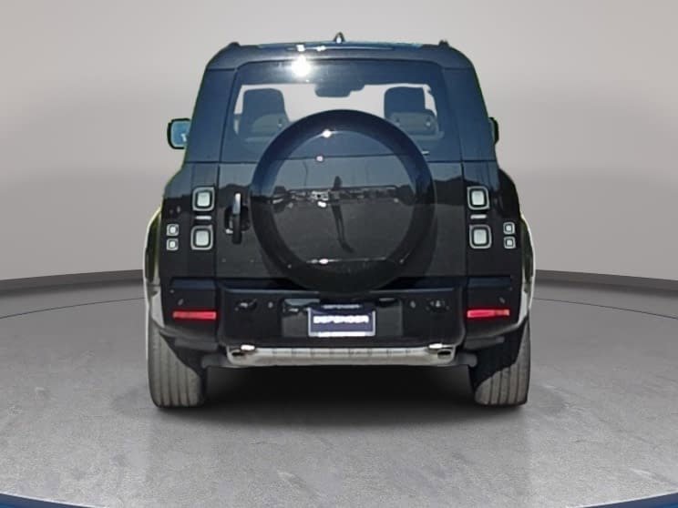 New 2026 Land Rover Defender 130 X-Dynamic SE AWD/4WD image 6